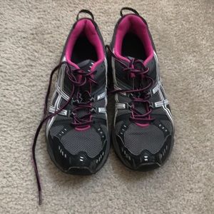 ASICS Gray/Pink Tennis Shoes